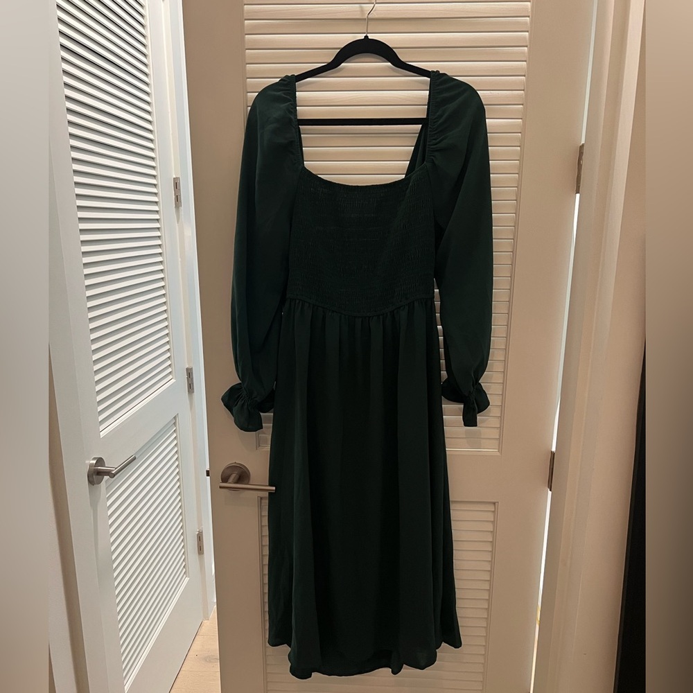 Elegant Green Long Sleeve Dress
